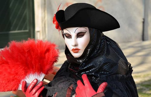 거짓말쟁이들: 허위공시와 가짜뉴스로 개미를 홀린다 – 부정거래