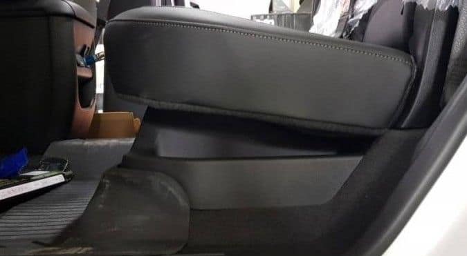 col_a_12 콜로라도 2열시트 브라켓1